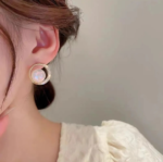 Exquisite Mermaid Pearl Round Stud Earrings - Image 2