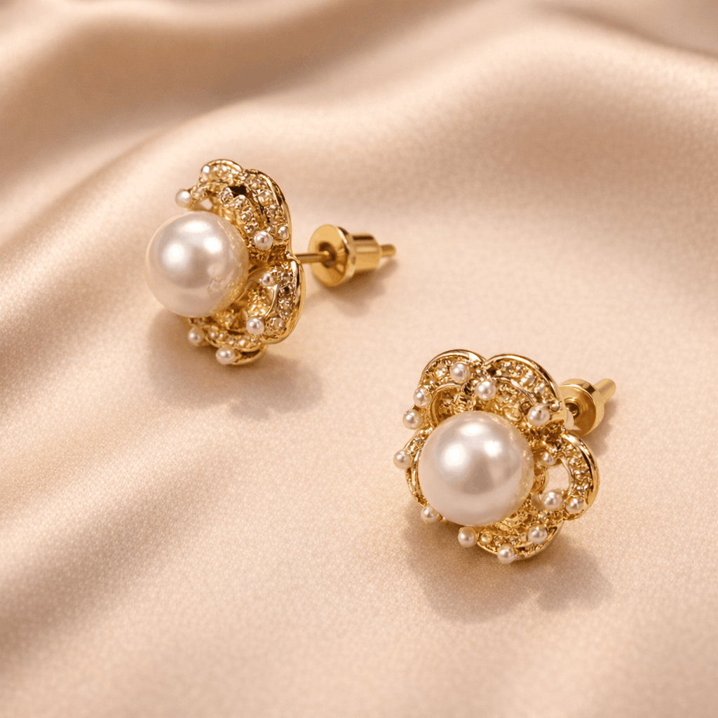 compres (1) Royal Pearl Bloom Stud - Image 1