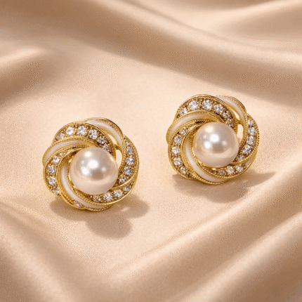 Aurelia Pearl Studs